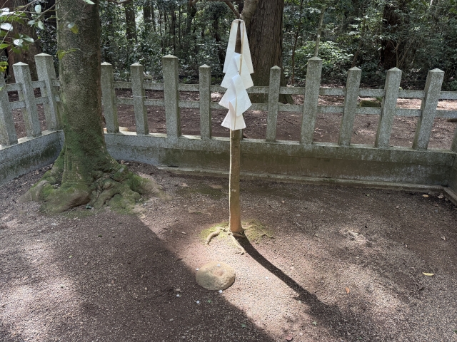 鹿島神宮の要石が東日本大震災で割れた?伝説の石に起きた異変と真相